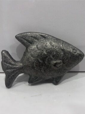 Vintage Cast Iron Fish Paperweight Small Nautical Desk Decor Figurine 2.5”